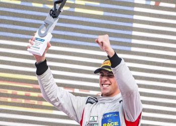 Marco Aguilera se corona campeón del CET RACE