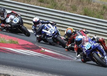 Emocionantes carreras en el Circuito de Navarra durante la cuarta prueba de la Copa de España de Velocidad