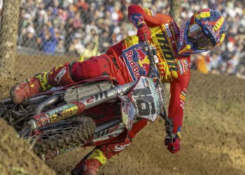 España se queda en P7 en el Motocross de las Naciones 2023