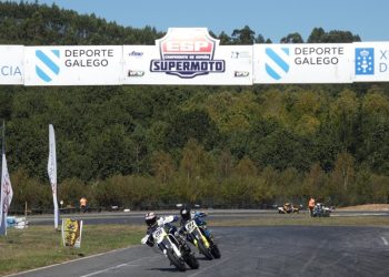 Francisco Gómez Requena y Daniel García Jiménez suben al podio del Nacional de Supermoto en Forcarei