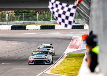 CUPRA firma un espectacular doblete en Chengdu y suma cuatro podios en el FIA TCR World Tour